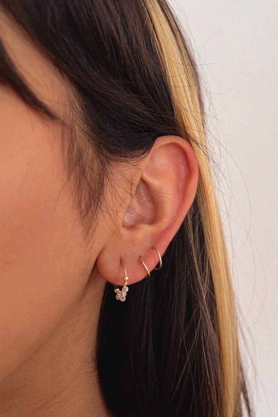 Boucles D'Oreilles YAY Paris | Mini Creoles Dentelle - Cristal De Roche