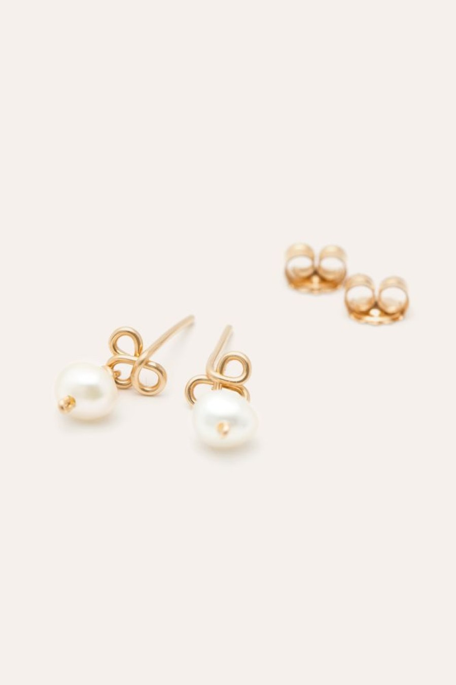 Boucles D'Oreilles YAY Paris | Puces Petale - Perles De Culture